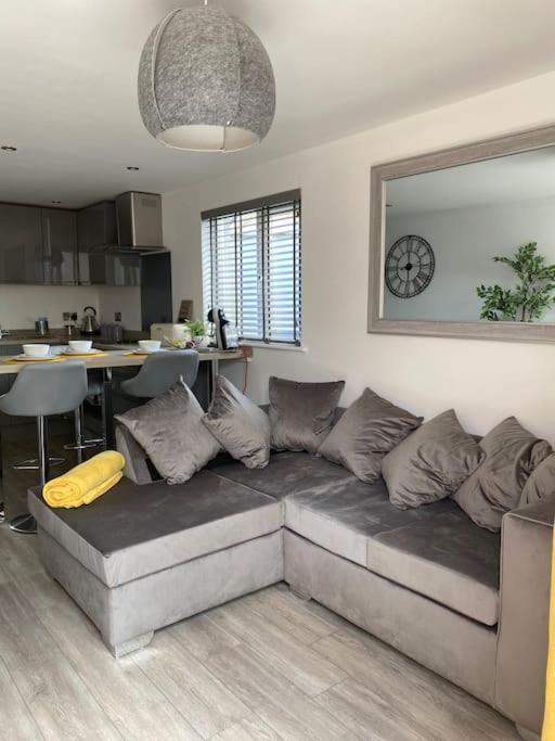 Flat Lode Nook Modern 2 Bed Home With Hot Tub Pool Экстерьер фото